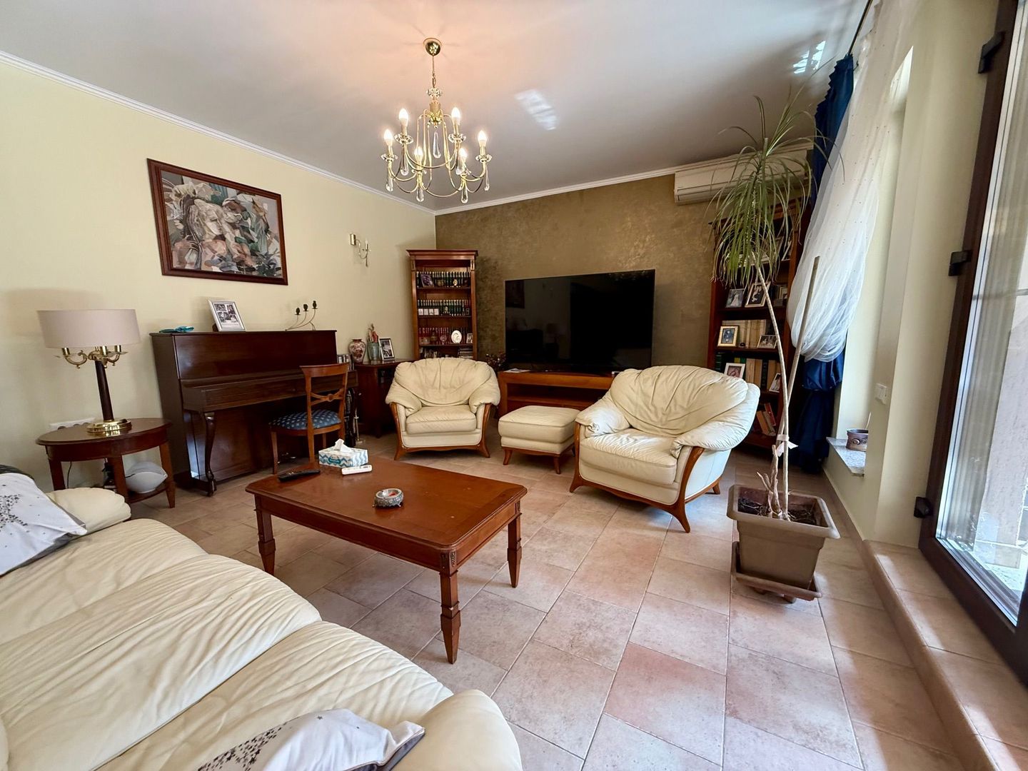 Vila 6 Camere de Vanzare I Mogosoaia - Poză 2