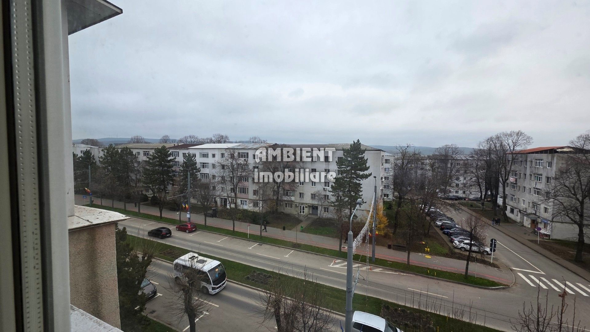 Apartament cu 3 camere, mobilat si utilat, VASLUI zona CENTRU-BUIUM; - Poză 2