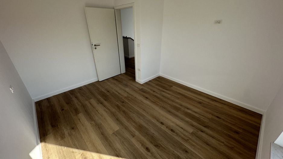 Duplex despartit prin spatiu tehnic - Poză 20
