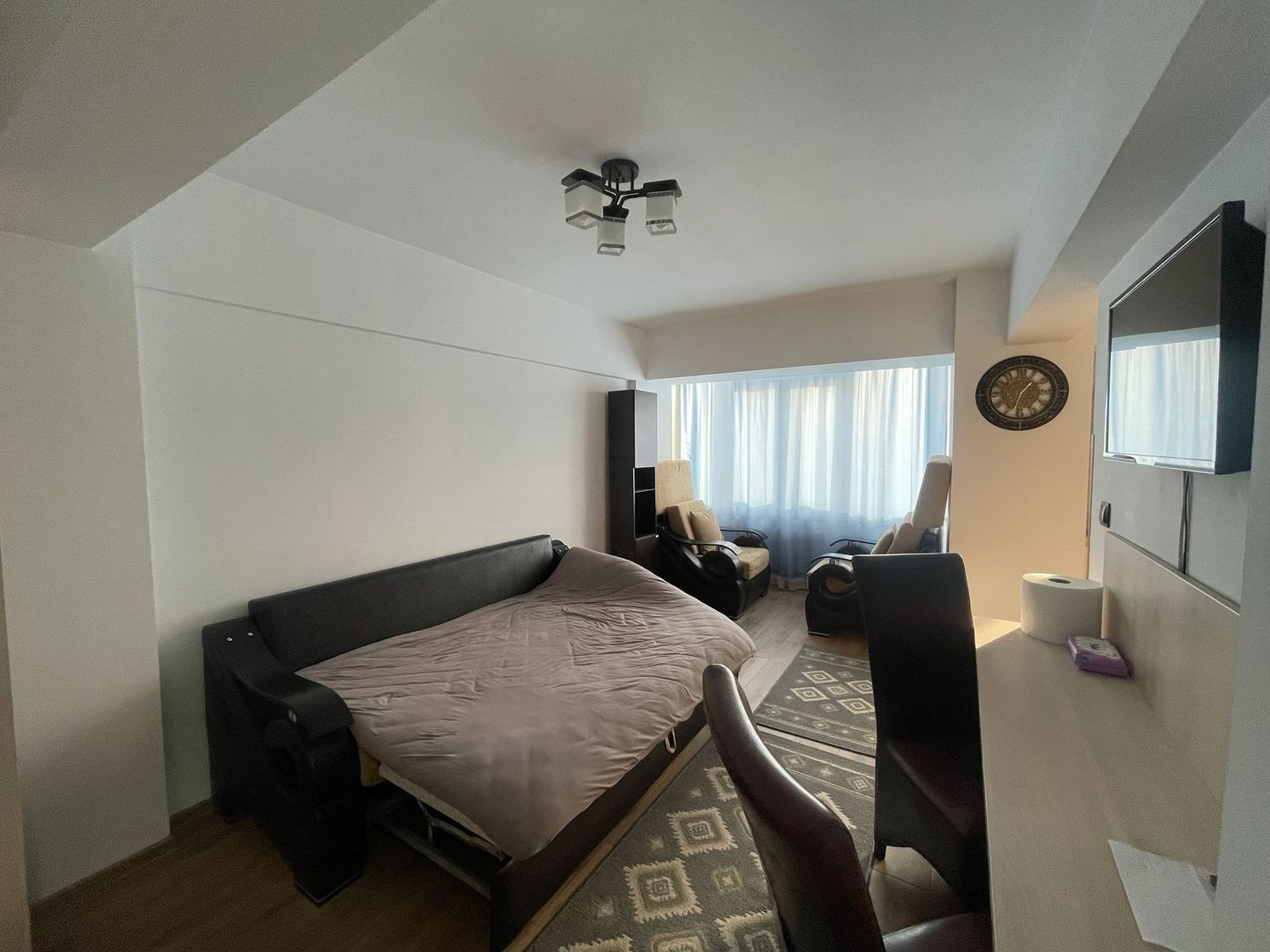 GARSONIERA CENTRALA | MOBILATA | VEDERE SPRE ORAS | RADAUTI - Poză 4