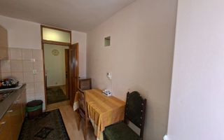 Apartament 3 camere 70 mp Parcul Sub Arini - Poză 4