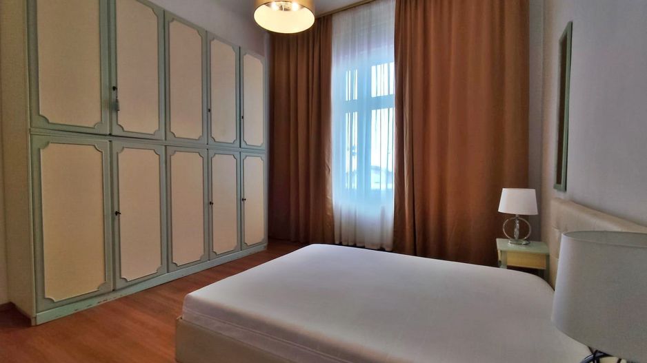 Inchiriere 3 camere  ultracentral, str. Iuliu Maniu, Oradea - Poză 5