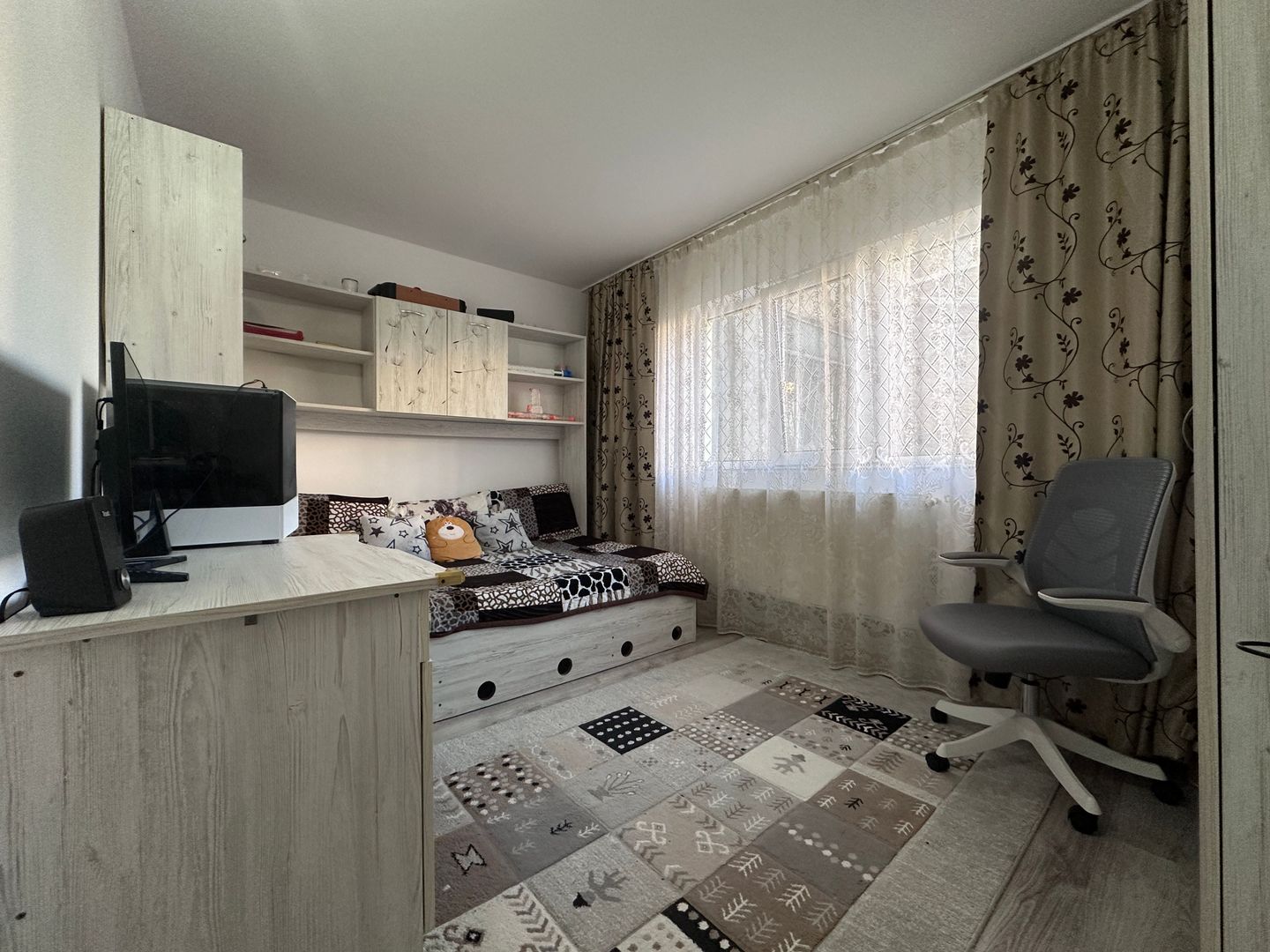 Ideal pentru investitie! Vanzare apartament cu 2 camere-Targoviste-M11 - Poză 3