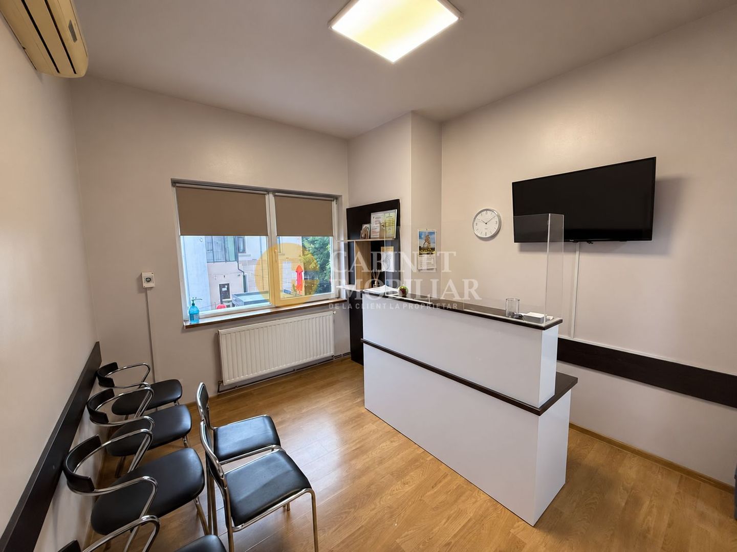 4 CAMERE DECOMANDAT--ETAJ 1--BLOC TIP VILA--PIATA UNIRII - Poză 8