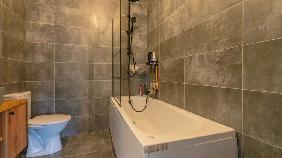 2 camere decomandat mobilat utilat cu gradina - Poză 15