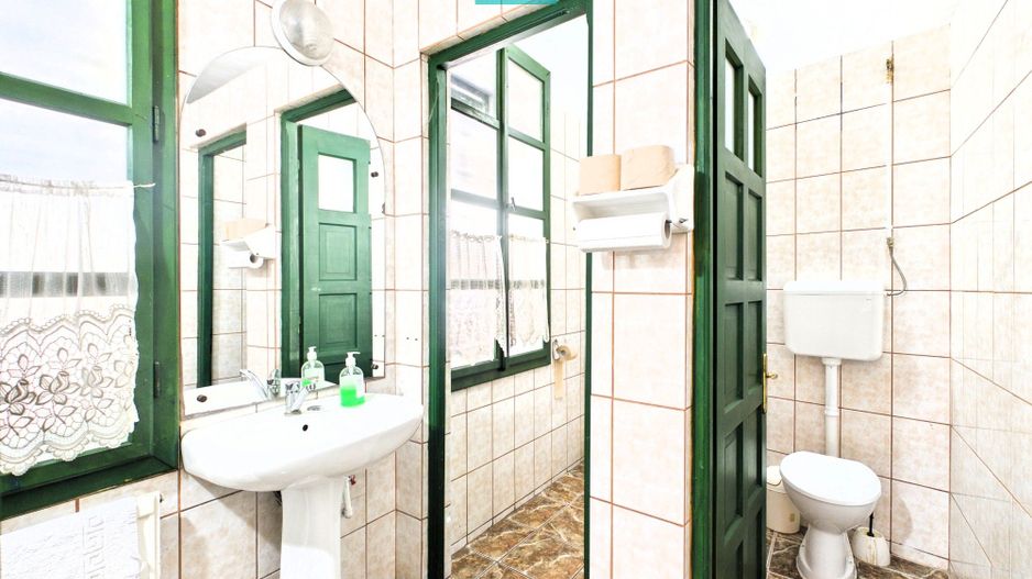 Pensiune 18 Camere cu Restaurant - Cetatea Oradea - Poză 36