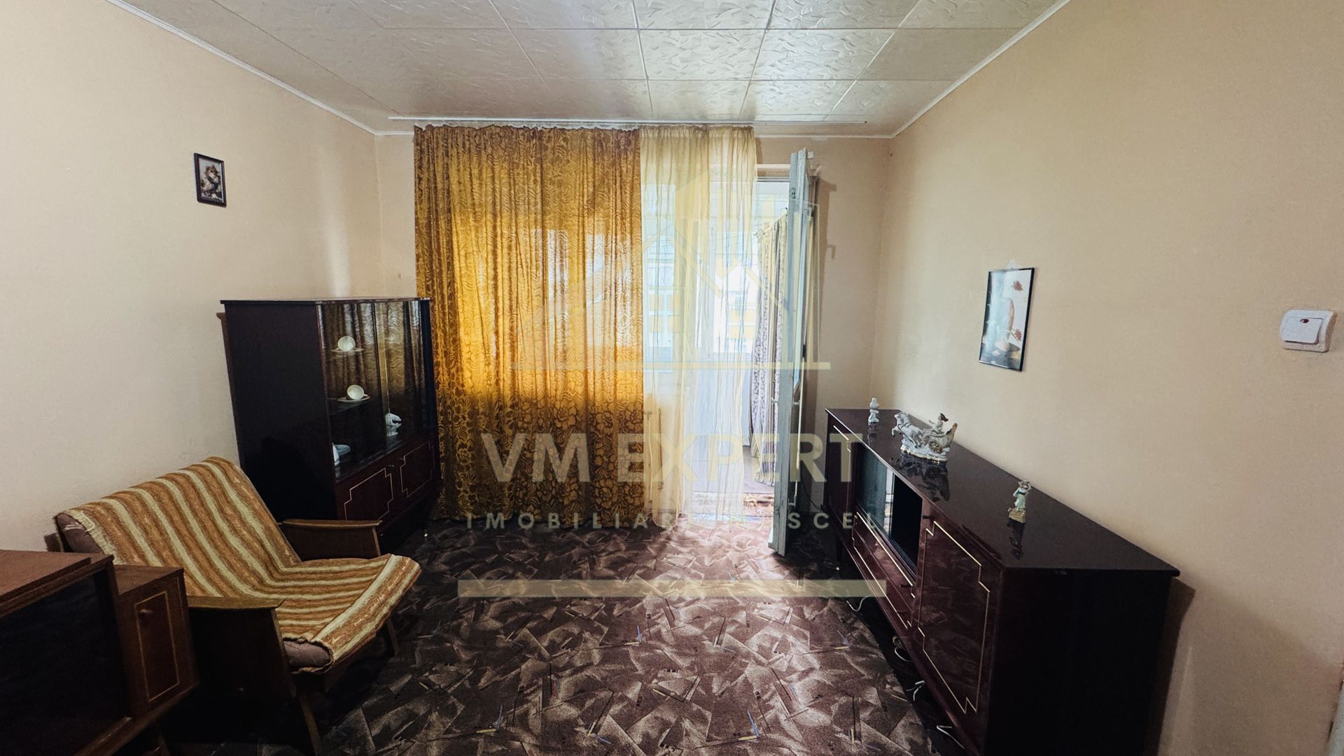 APARTAMENT 2 CAMERE ETAJ 4 CAMPULUNG VIȘOI - Poză 1