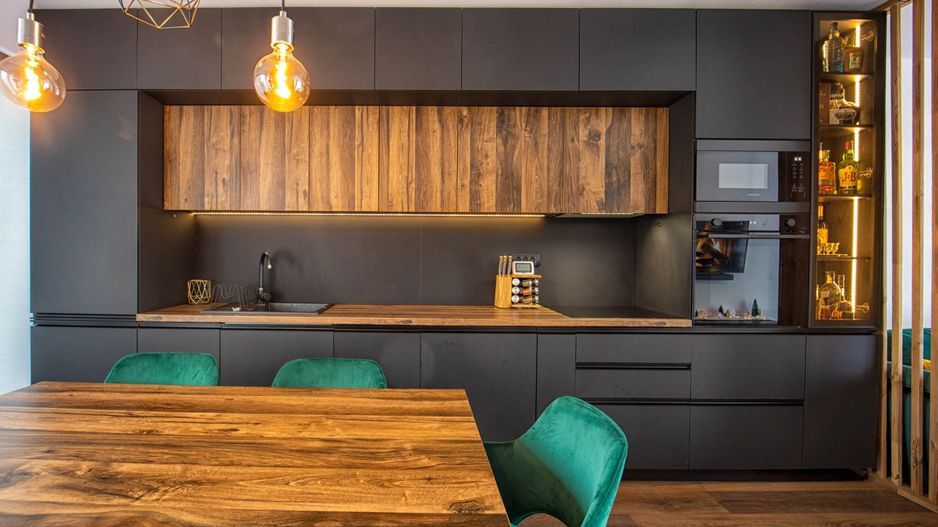 Casă înșiruită de vânzare în Sânpetru | Mobilată și utilată premium - Poză 2