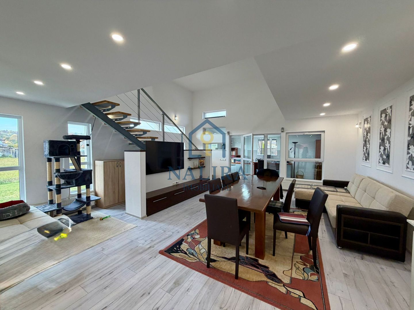 Casă superbă Remetea Chioarului - Poză 3