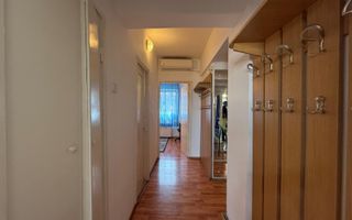 Apartament 3 camere decomandat cu 2 băi în Calea București - Poză 11