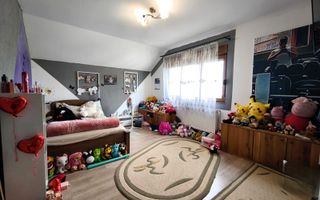 Casă de vânzare - Săsar - 4 dormitoare - teren 459 - garaj - Poză 3