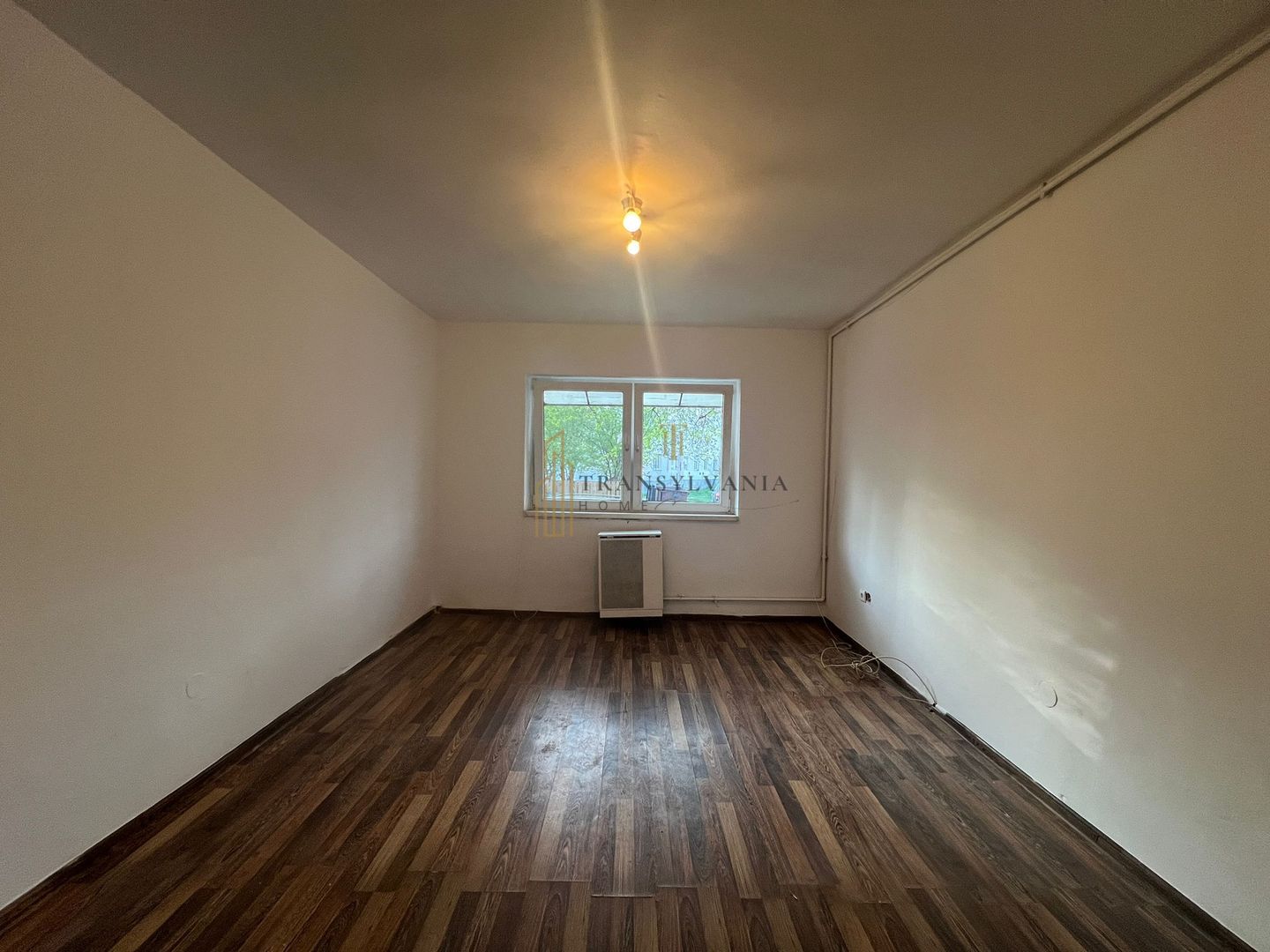 Garsoniera de vanzare, zona centrala - Poză 3