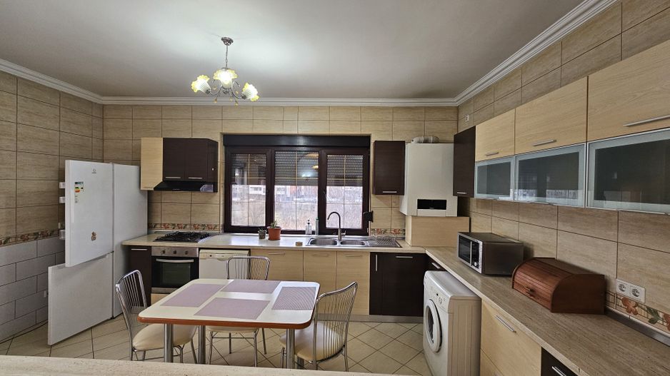 Apartament 3 camere de inchirat Rond OMV Pipera loc parcare inclus - Poză 2