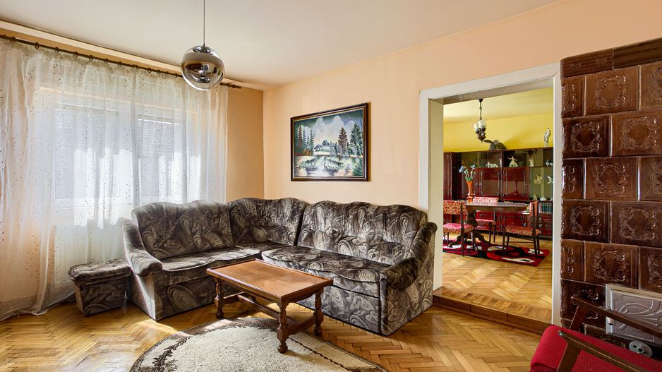 Rezervat Casa din caramida cu teren generos in Gradiste - Poză 7