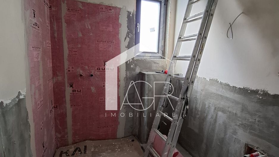 Casa cu 4 camere de vanzare, Bucov, Mica Roma - Poză 14