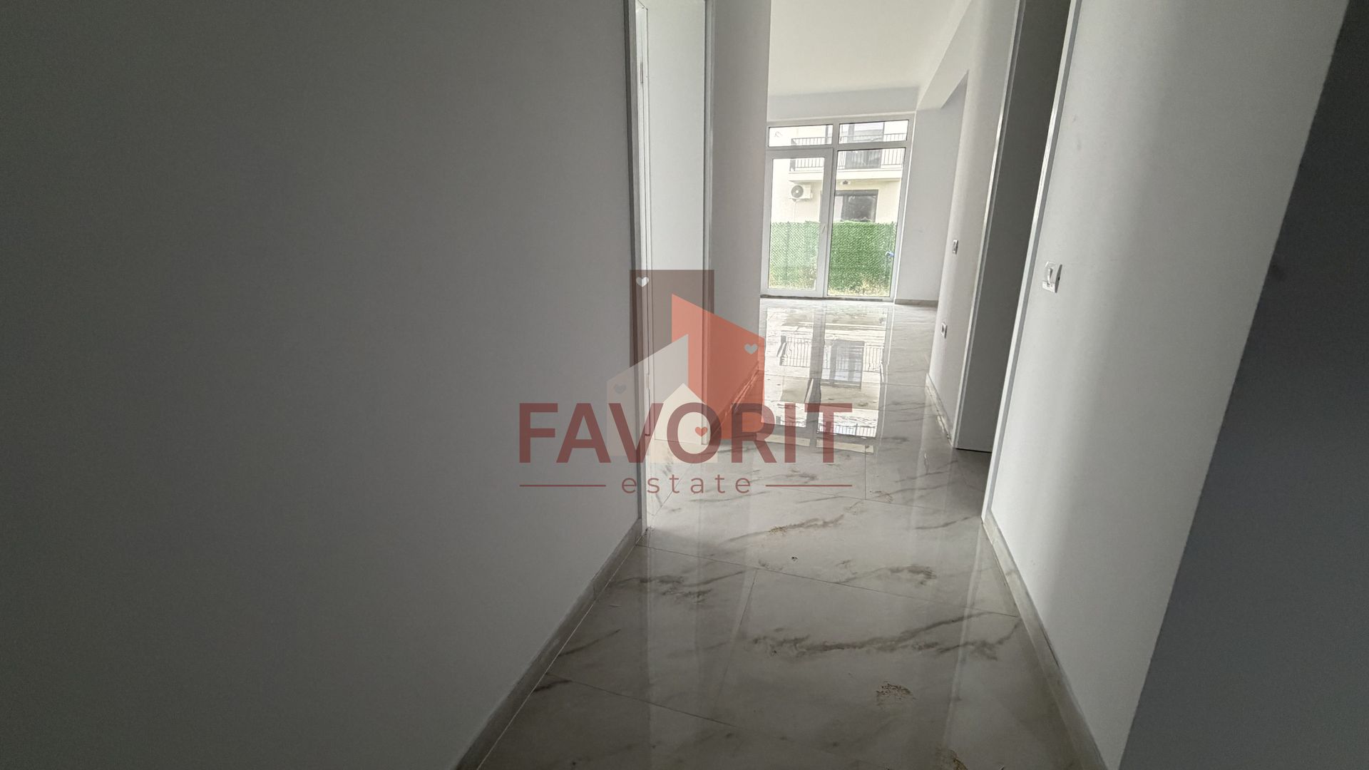 Apartament 2 camere | Decomandat | La asfalt | Curte + 2 locuri de parcare - Poză 3