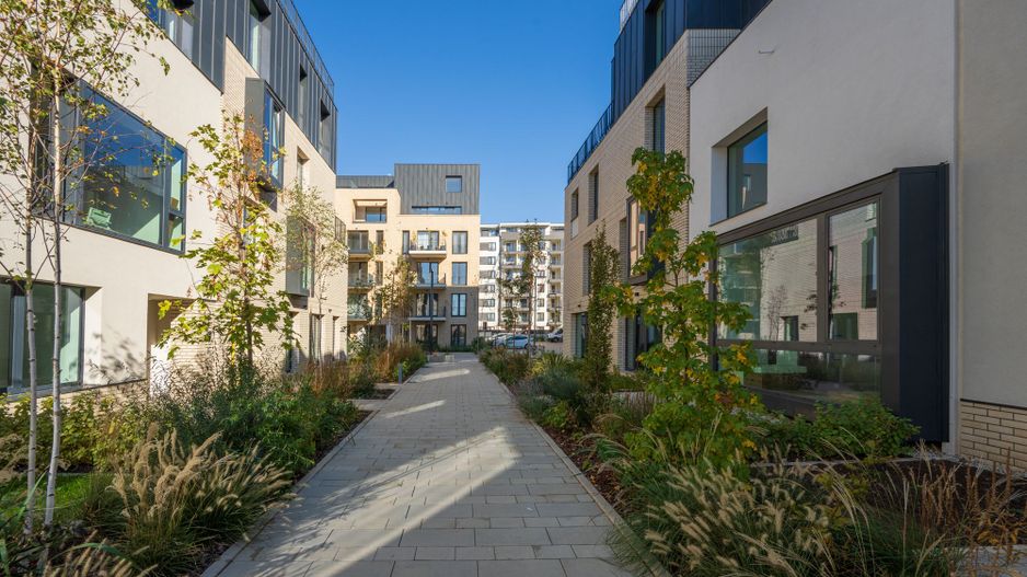 2 camere l mobilat utilat l Avalon - Poză 2