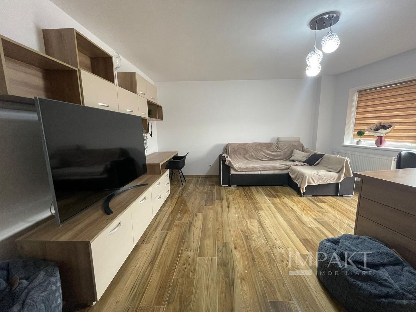 Apartament cu doua camere in zona Semicentrala - Poză 4