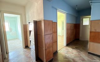 Apartament 4 camere Etaj IV, MV1, Zona Ludy - Str. Regele Ferdinand I - Carei - Poză 8