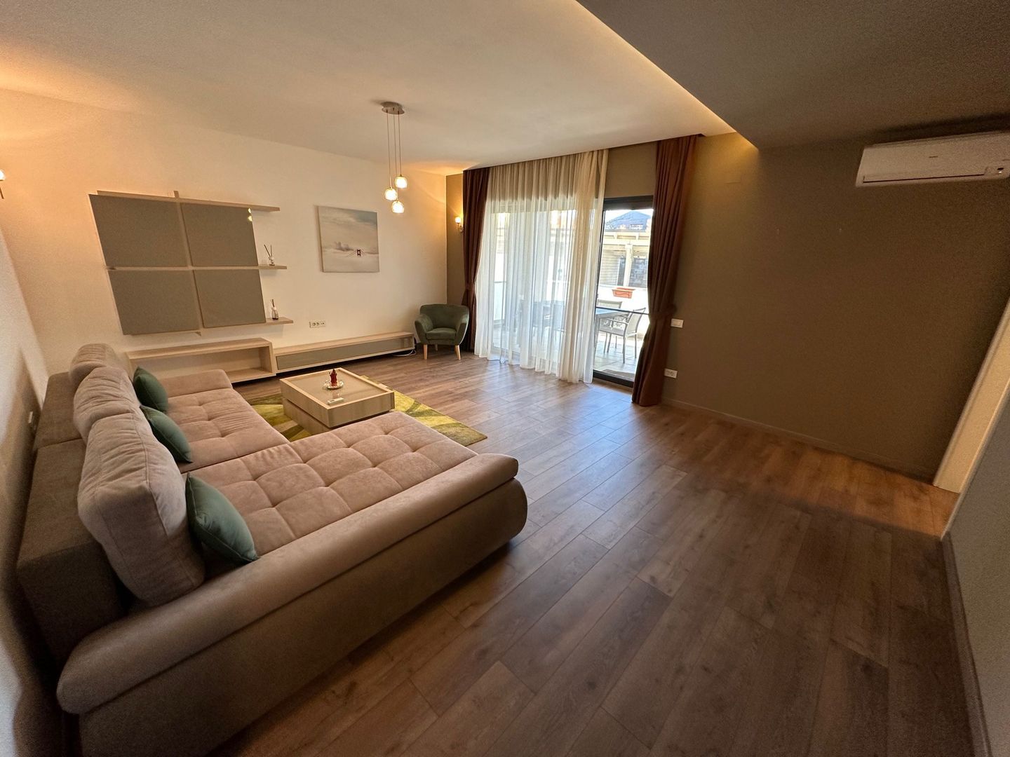 Apartament cu 3 camere de închiriat în zona Nord - Poză 5