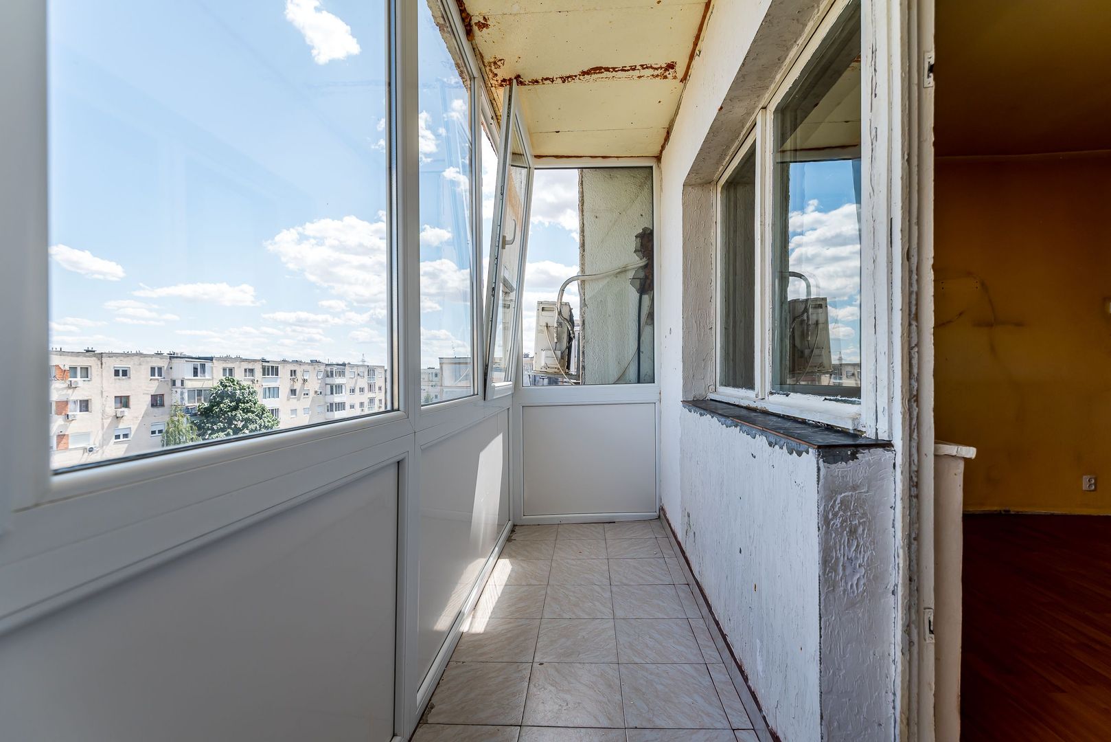 Apartament 2 camere - 50 mp util - Micalaca - COMISION 0 - Poză 5
