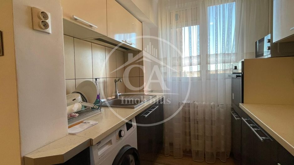Apartament de vanzare cu 3 camere in zona Decbal, Oradea. - Poză 8