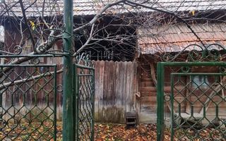 Casă cu teren de 1.000 m² – utilități complete, ideală pentru renovare - Poză 9