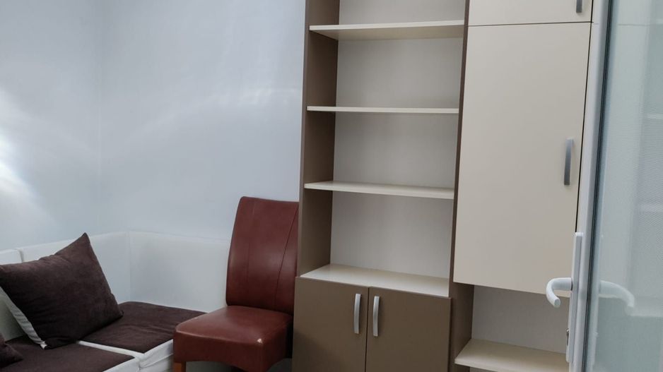 De inchiriat! Casa pretabila birouri, in Gruia - Poză 6