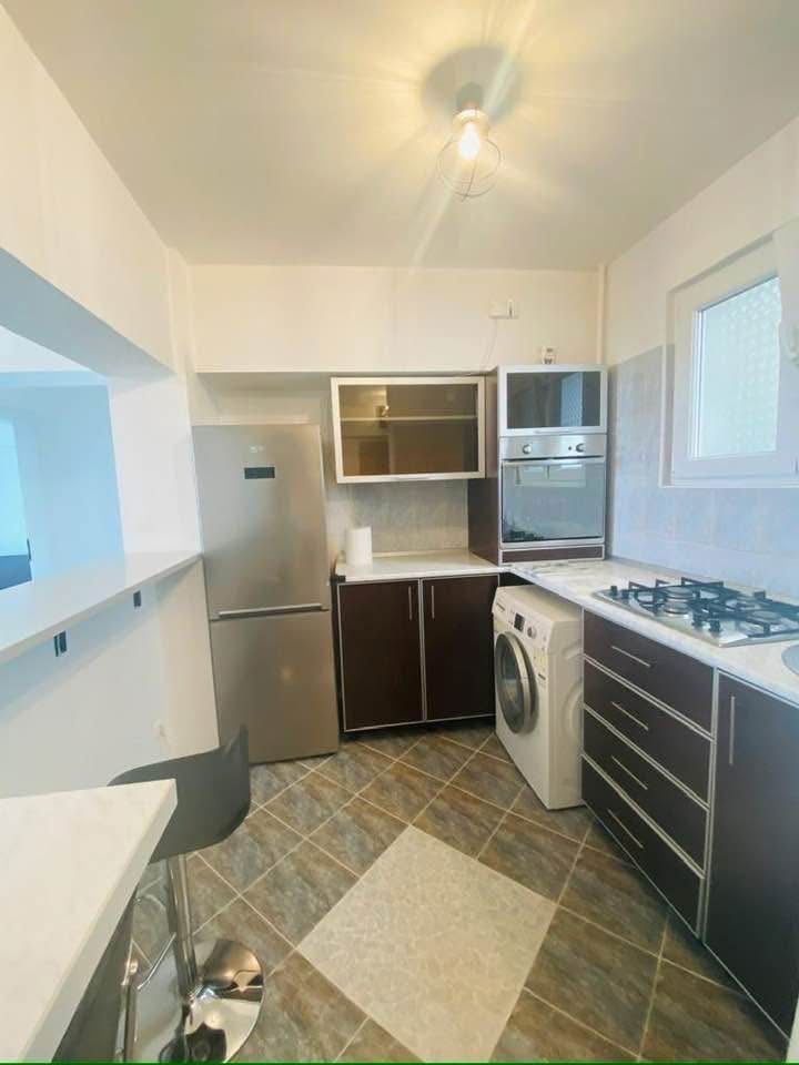 Apartament 2 camere spațios, chiar la metrou Ștefan cel Mare - Poză 4