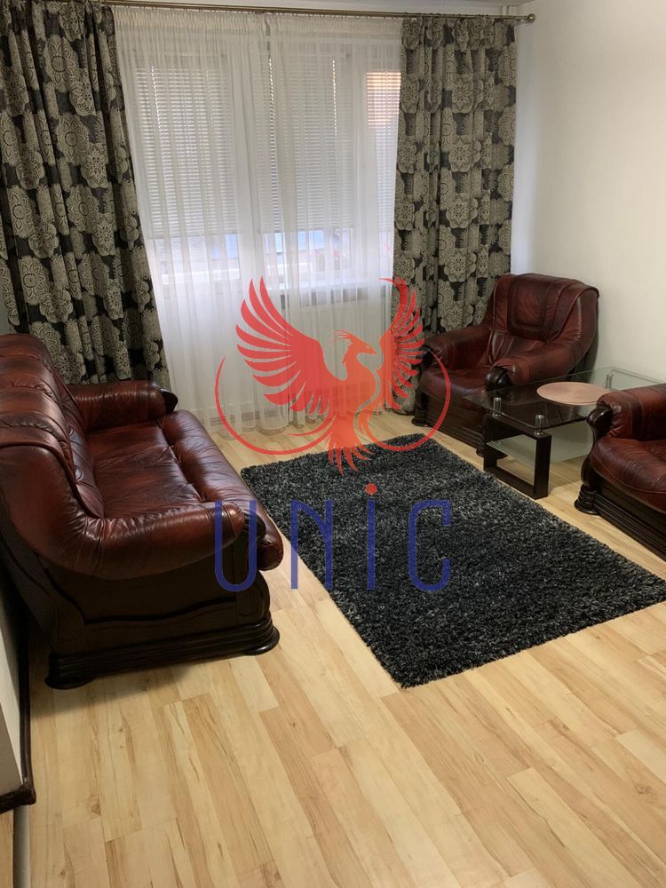Apartament ultracentral - 3 camere semidecomandate - 500 Euro - Poză 3