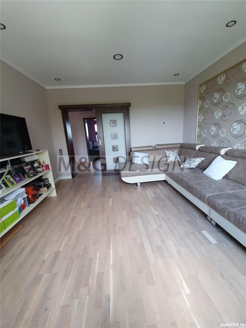 Apartament 3 camere etajul unei case zona Fabric - Poză 1