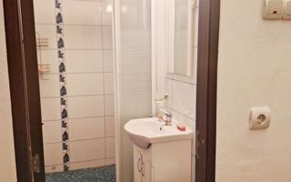 Garsoniera in bloc de apartamente piata Astra - Poză 7