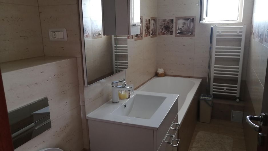 Închiriere apartament 3 camere – confort 1, decomandat. - Poză 9