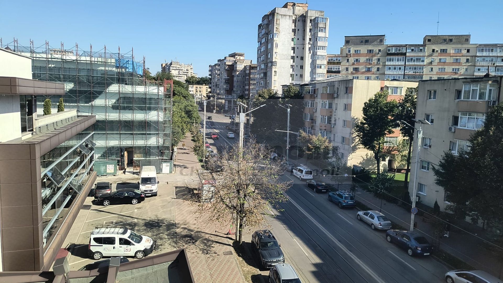 Apartament 3 camere central aproape de UMF-920 Euro, negociabil - Poză 3