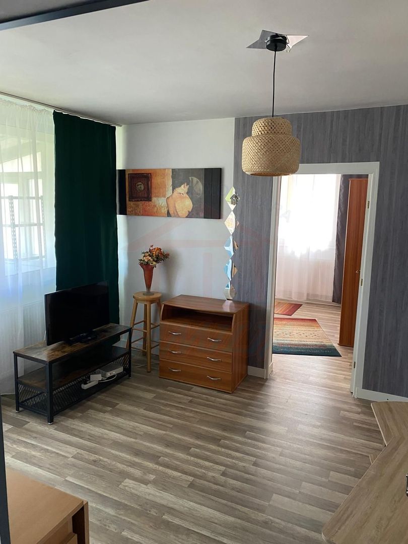 🏡 De închiriat – Apartament 2 camere, Zona Francezi - Poză 1