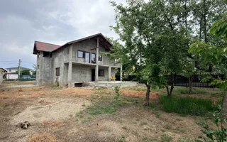 Casa sptioasa cu potential real in Maracineni la 5 pasi de Pitesti-Arges! - Poză 14