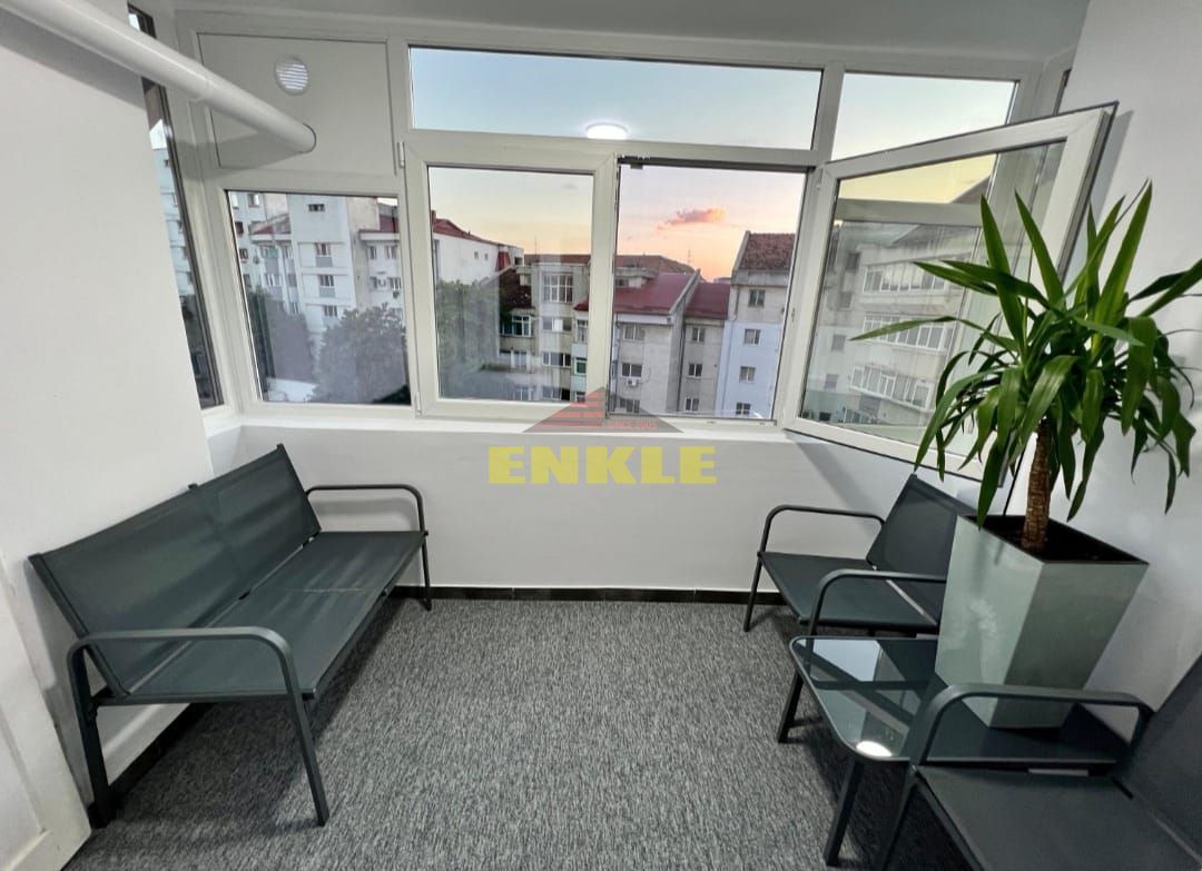 De vânzare apartament 4 camere, ultracentral – 92 mp - Poză 2