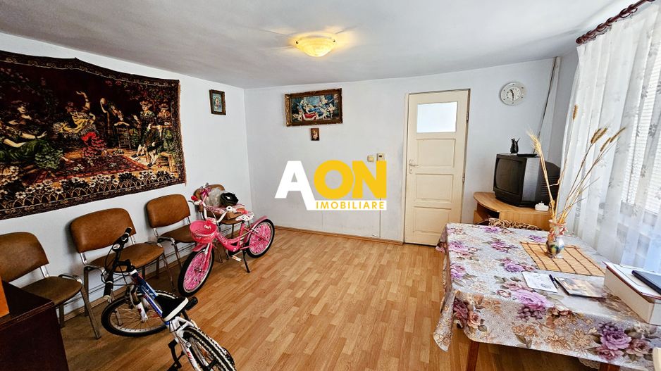 Casa cu 2 corpuri de cladire, 744 mp teren, toate utilitatile, Micesti - Poză 13