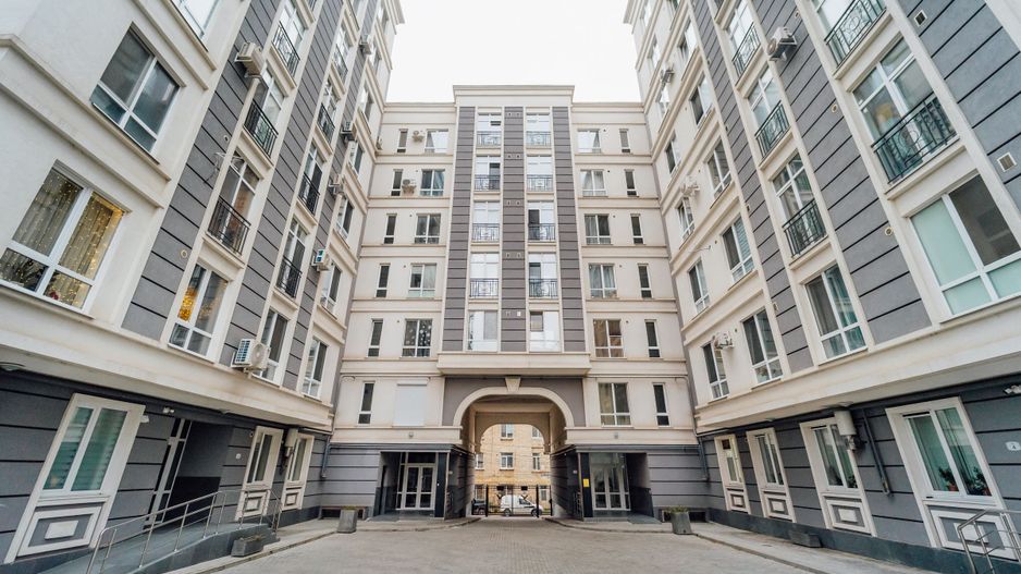 Apartament cu 2 camere, Centru - Poză 1