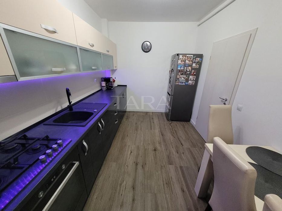 Vanzare apartament cu 2 camere, zona de nord, ultrafinisat! - Poză 2
