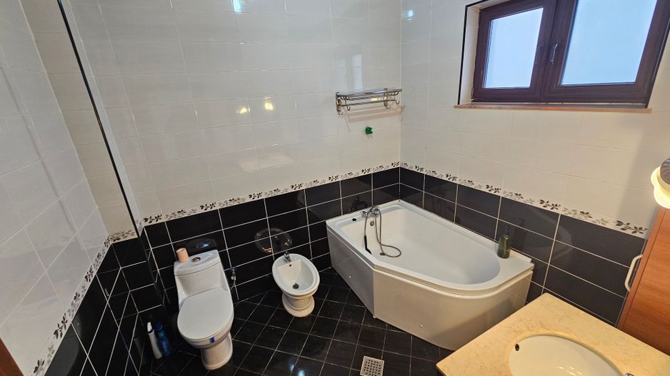 Apartament 3 camere de inchirat Rond OMV Pipera loc parcare inclus - Poză 7