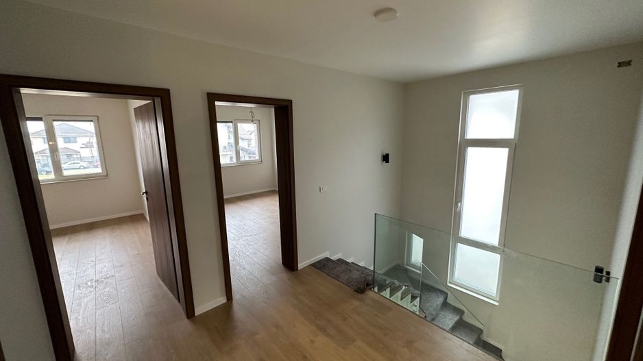 Duplex deosebit cu garaj și subsol - Poză 24