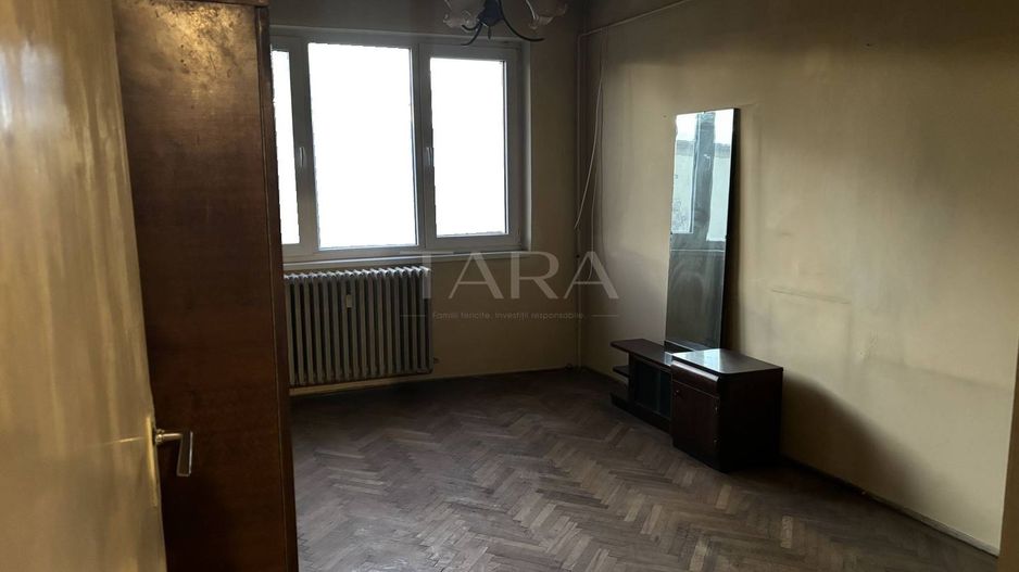 Apartament cu 4 camere, zona Sala Polivalentă - Poză 7