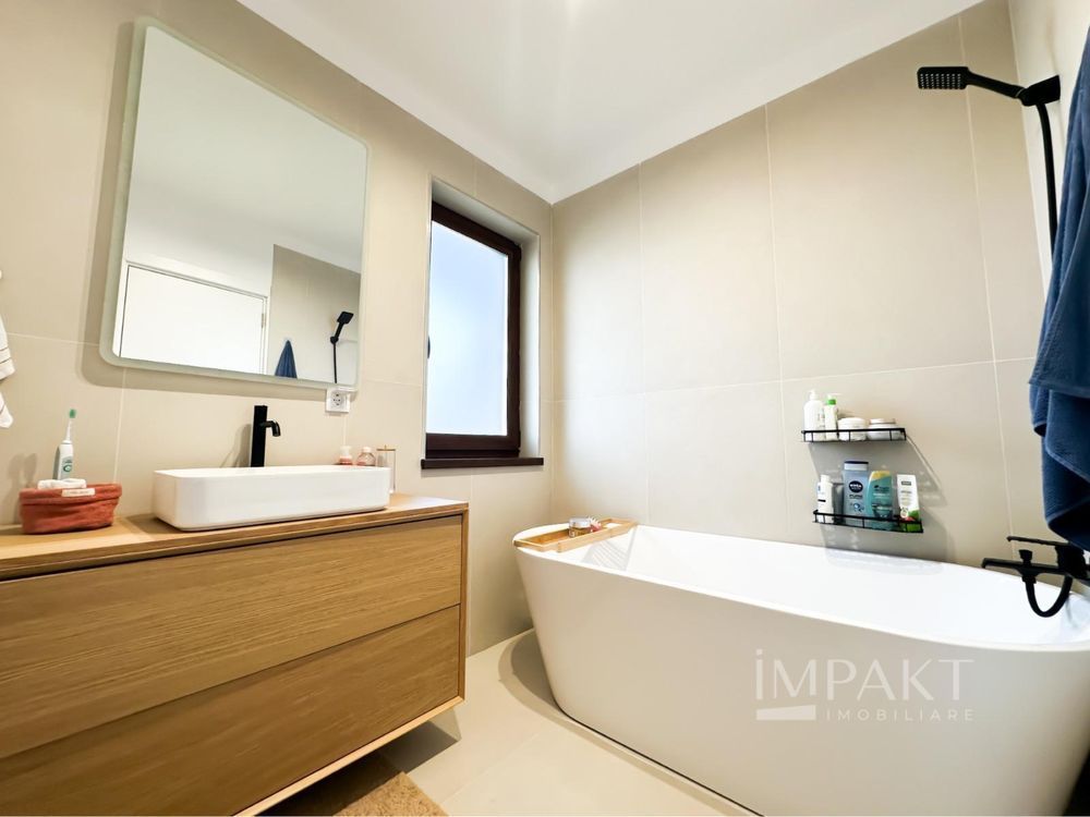 Casa superba la vanzare, situata in Dezmir! - Poză 5