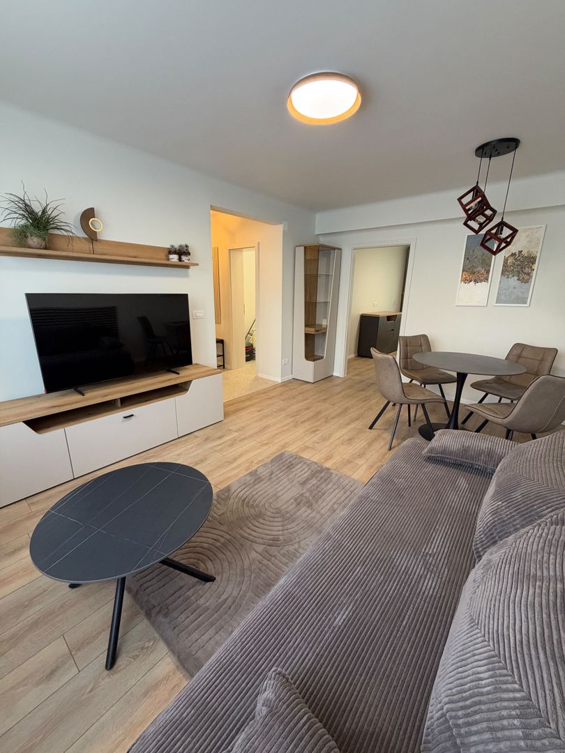 Apartament 2 camere zona Centrala aproape de Facultatii - Poză 1
