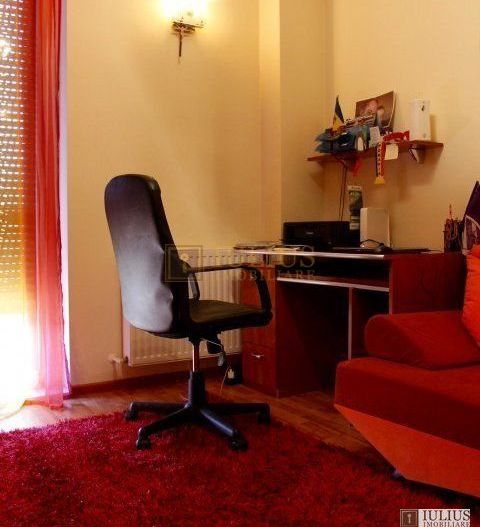 4 camere decomandat + loc de parcare privat in bloc nou. Str Nicolae Table - Poză 15