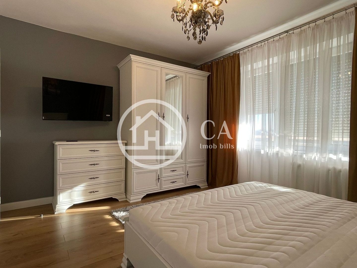 Apartament LUX de închiriat cu 2 camere în Calea Aradului, Oradea - Poză 2