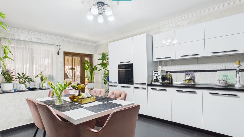 Casa cu 4 camere in Aradul Nou - Poză 4