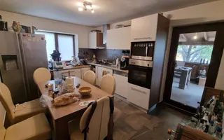 Casă cu 3 camere, anexă și teren de 901 mp – Pecica, zonă centrală - Poză 13