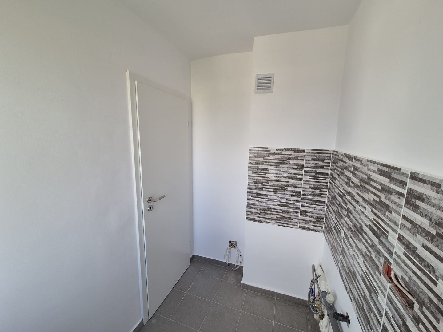 Garsoniera renovata integral Favorit, Drumul Taberei - Poză 5